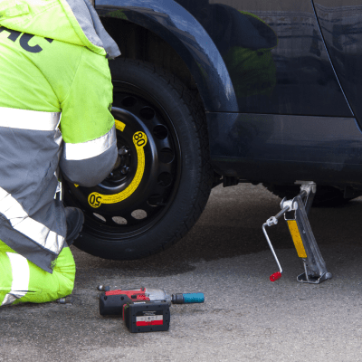 FLAT TIRE CHANGE